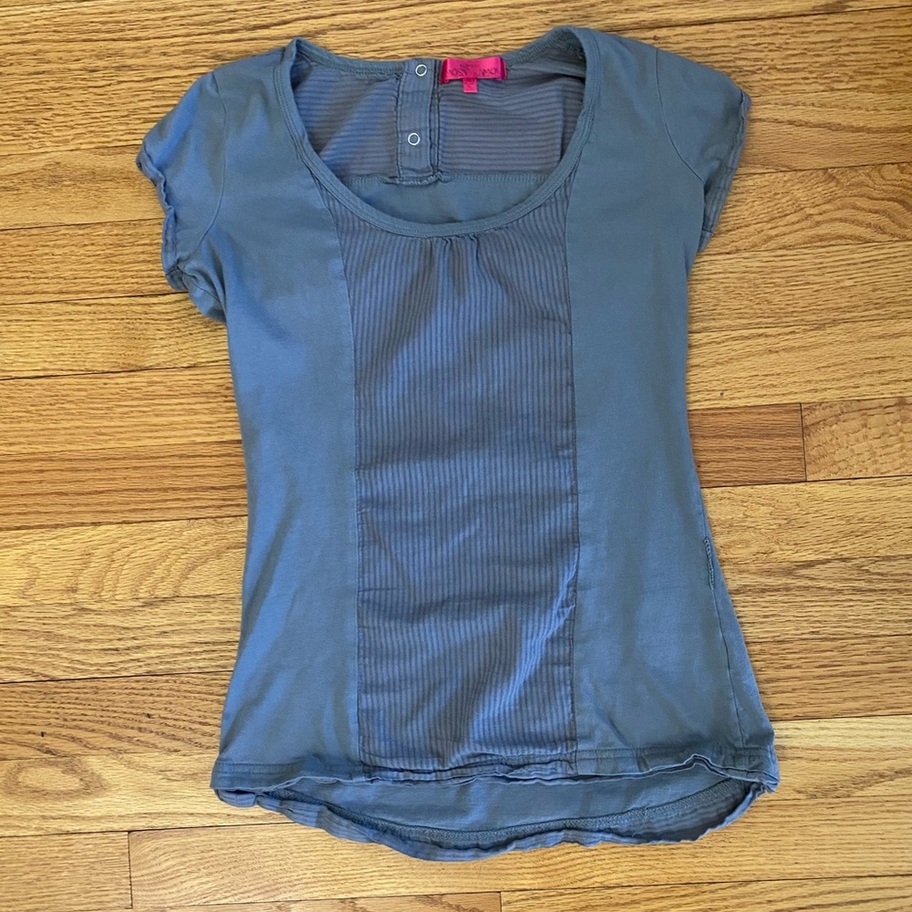 Almost Famous Shirt Junior’s Small Gray Button Closure Stripe detail Women